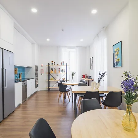 Island Bliss 蓬塔德尔加达