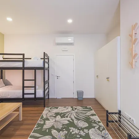 Island Bliss * 蓬塔德尔加达