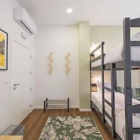 Island Bliss Hostel *