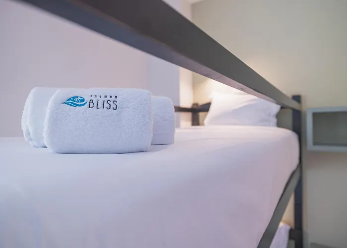 Island Bliss * Ponta Delgada (Sao Miguel)